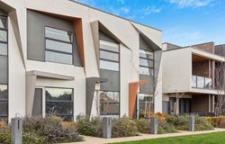 21 O'Neil Lane, St Clair, SA 5011