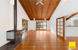 83 Foxlow Street, Captains Flat, NSW 2623