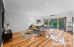 2/72 Ayr Street, Doncaster, Vic 3108