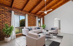 5 Mintwood Place, Sunnybank Hills, Qld 4109