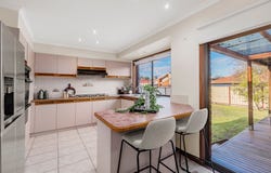12 Stradella Close, Mill Park, Vic 3082