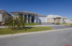 19 Holiday Way, Yanchep, WA 6035