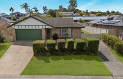 13 Glengarry Close, Highland Park, Qld 4211