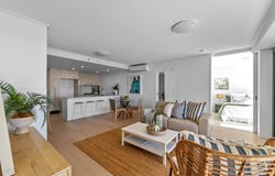 172/105 Scarborough Street, Southport, Qld 4215