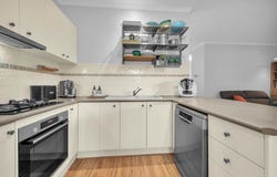 6 Genoa Grove, Pakenham, Vic 3810