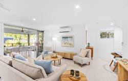 2/74 Guineas Creek Road, Currumbin Waters, Qld 4223