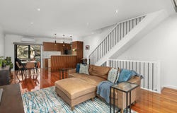 212 Stockmans Way, Kensington, Vic 3031