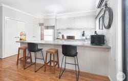 8 Lucia Crescent, Mount Clear, Vic 3350