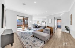 20 Bedford Way, Mickleham, Vic 3064