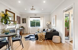 10 Elizabeth Road, Creswick, Vic 3363