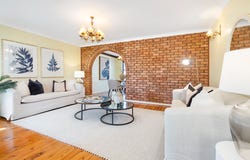 5 Bangalow Avenue, Chipping Norton, NSW 2170