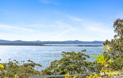 4 Joleen Crescent, Shoal Bay, NSW 2315