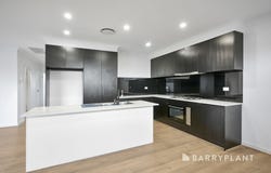 2/18 Loch Street, Kilsyth, Vic 3137