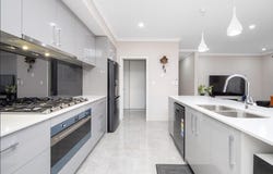 4 Mannikin Way, Maddington, WA 6109