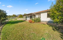 22 Lakeside Avenue, Mount Beauty, Vic 3699