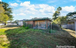 40 Grevillea Crescent, Macquarie Fields, NSW 2564