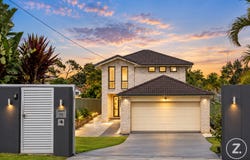 20  Beitz Avenue, Labrador, Qld 4215