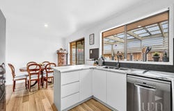1 / 19 Messmate Court, Mount Martha, Vic 3934