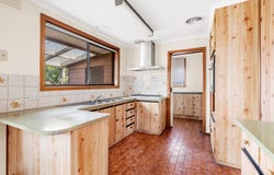 17 Manikato Court, Mill Park, Vic 3082