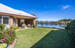 18 Windward Circuit, Tea Gardens, NSW 2324