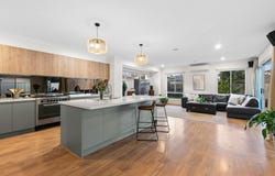 6 Merritt Court, Altona, Vic 3018