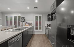23 Makepeace Place, Bellbowrie, Qld 4070