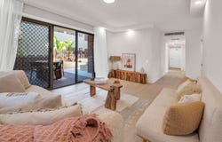 2/29 Second Avenue, Broadbeach, Qld 4218