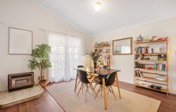 323 Collins Street, West Lamington, WA 6430