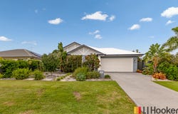 22 Oceanblue Boulevard, Pialba, Qld 4655
