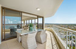 55/5-7 Oatland Esplanade, Runaway Bay, Qld 4216