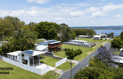 2 Panorama Avenue, Russell Island, Qld 4184