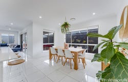 5 Madden St, Oran Park, NSW 2570