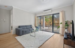 1/1 Ibera Way, Success, WA 6164