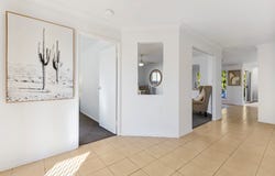 16 Apsley Crescent, Parkinson, Qld 4115