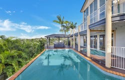 14 Bellavista Close, Highland Park, Qld 4211