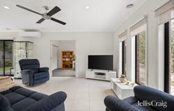11a Mimosa Avenue, Kilsyth, Vic 3137