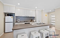 3/104 Whitehorse Road, Mount Clear, Vic 3350