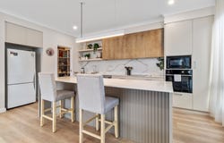 16/8 Stables Circuit, Clyde, Vic 3978