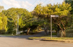 2 Birdvale Street, Taringa, Qld 4068