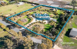 8 Nicola Court, Mickleham, Vic 3064