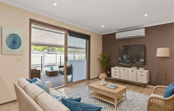 4 Gosford Court, Helensvale, Qld 4212
