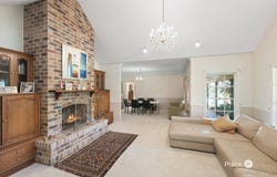1 Listonia Drive, Albany Creek, Qld 4035