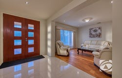 22 Cambridge Drive, Berwick, Vic 3806