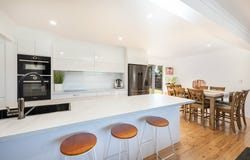 17 Catto St, Centenary Heights, Qld 4350