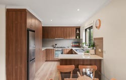 4/2 Grandview Grove, Cowes, Vic 3922
