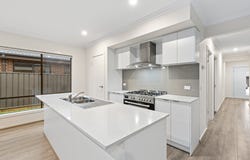 14 Cassowary Way, Winter Valley, Vic 3358