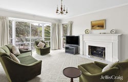 2 Mayfair Drive, Newtown, Vic 3220