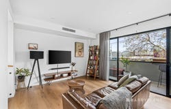 1/588 Plenty Road, Preston, Vic 3072
