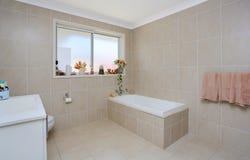 4 Stuart Road, West Hoxton, NSW 2171