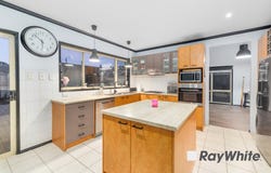 10 Jennings Court, Narre Warren South, Vic 3805